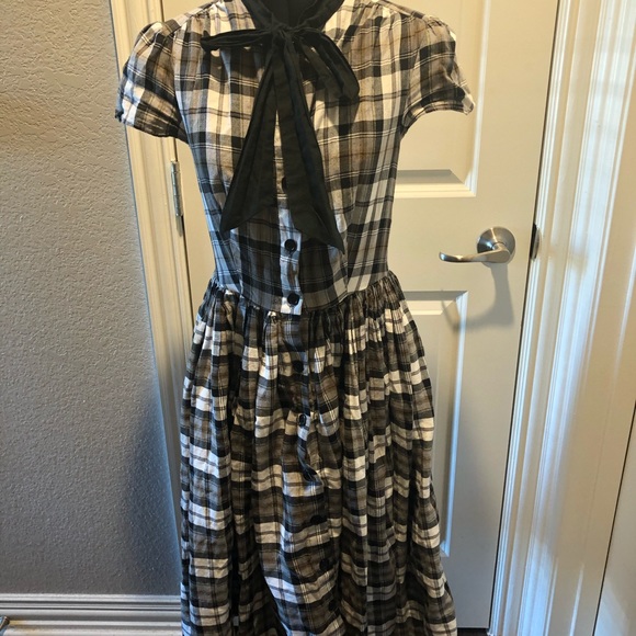 ❌SOLD❌Unique Vintage Plaid Button Up Swing Dress - Picture 6 of 15